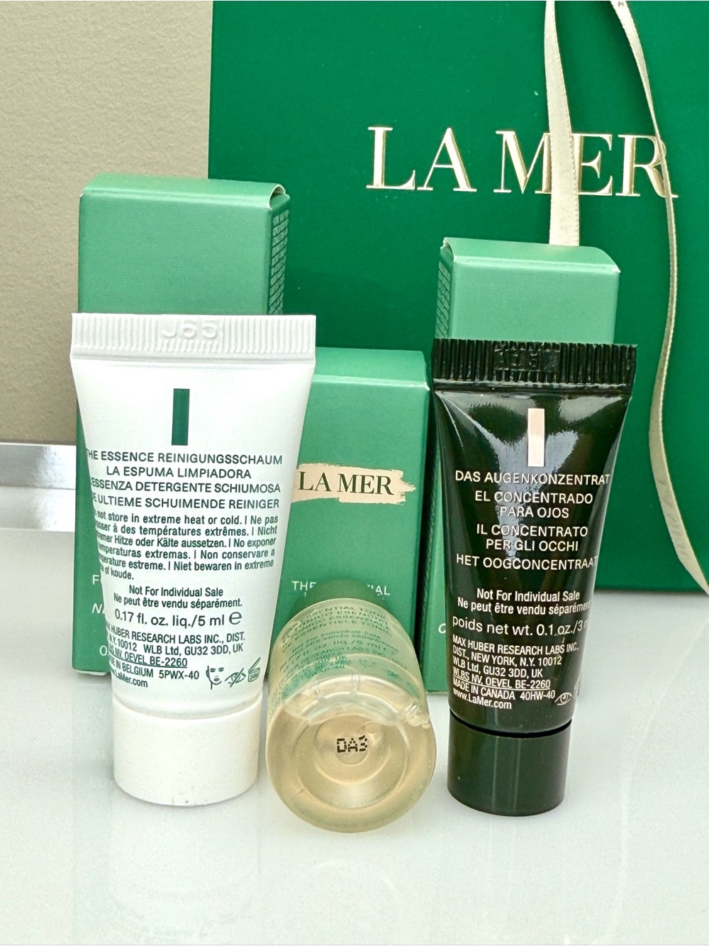 La Mer Skincare Travel Set Regimen - Picture 6 of 8